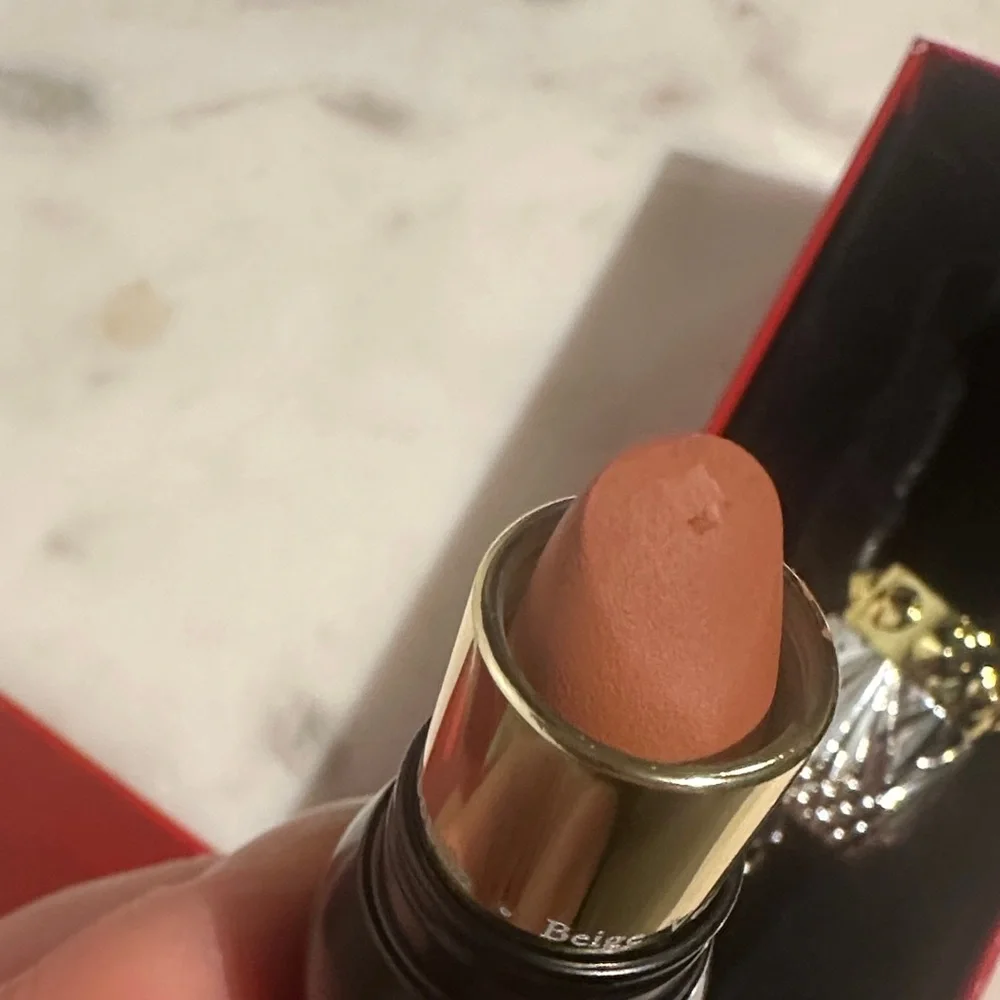 Christian Louboutin Lipstick Velvet Matte - Beige Very Gil 015M